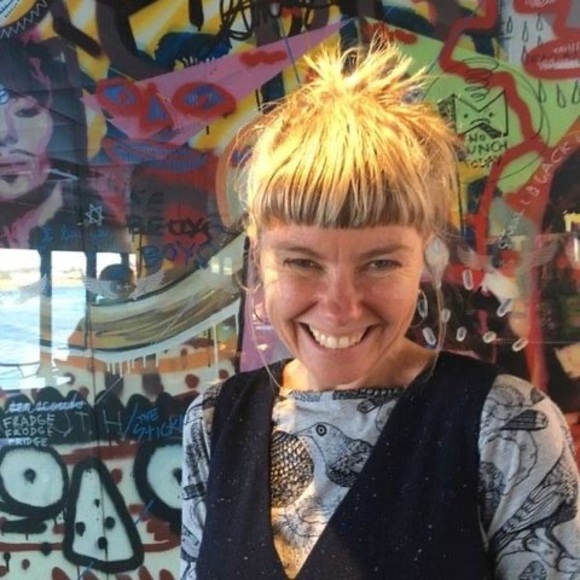 Meet your Posher, Alex - Picture 1 of 1